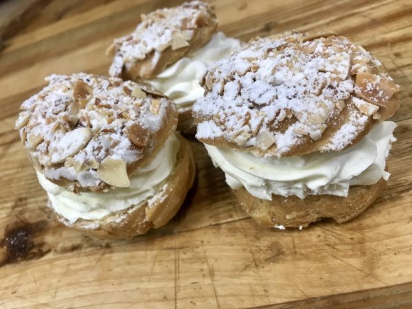 Puff - Almond