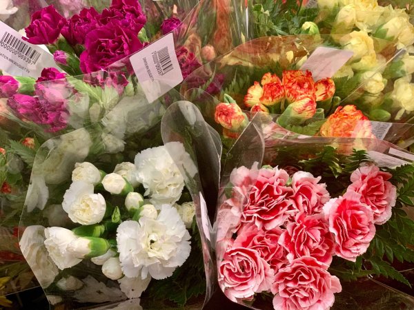 Bouquet - Mini Carnations